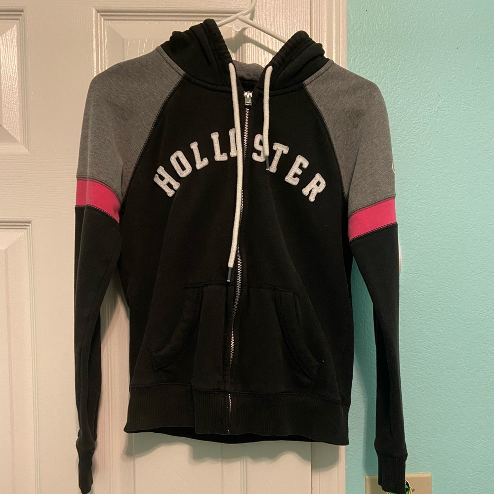 Hollister zip-up